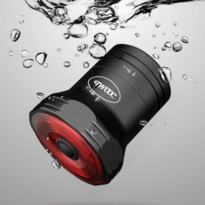 Smart brake taillight
